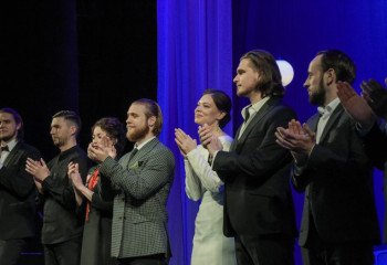 Театр бес жылдан кейін өз шаңырағына оралады