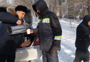 Как согревали замерзающих экибастузцев: истории волонтеров