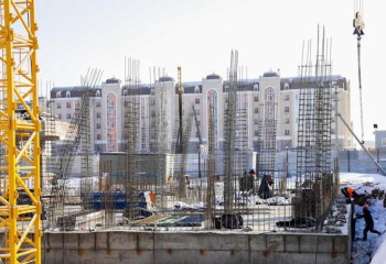 Жеңіс Қасымбек: Құрылысы ұзаққа созылған 30-дан аса тұрғын үй кешенін аяқтау міндеті тұр