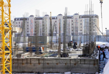 Завершить более 30 долгостроев поручил Женис Касымбек