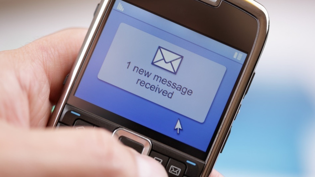 Минтруда отправляет SMS-сообщения безработным казахстанцам
