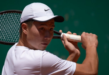 Казахстанские теннисисты успешно стартовали на турнире во Франции