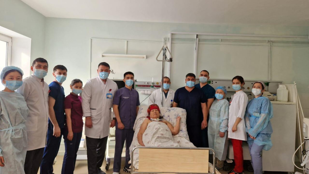 Пациентка выжила после 53 остановок сердца за сутки в Астане