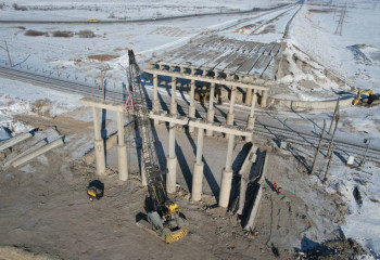 Астанада теміржол арқылы өтетін апатты өткелде жөндеу басталды