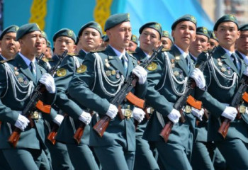 Об этапах поступления в военные вузы рассказал глава Минобороны РК