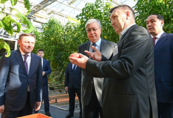 Тоқаев Степногорск қаласында отандық жылыжай технологияларының дамуымен танысты