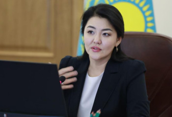 Ғиният ҒЗИ жетекші дәрігерлерінің бригадасымен Павлодар облысына барды