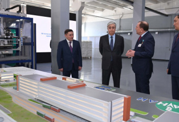 Тоқаев  «Астана-Нан Chemicals» зауытының жұмысымен танысты