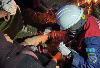 Казахстанские спасатели оказали медпомощь более 140 гражданам Турции