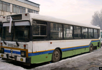 В Алматы загорелся пассажирский автобус