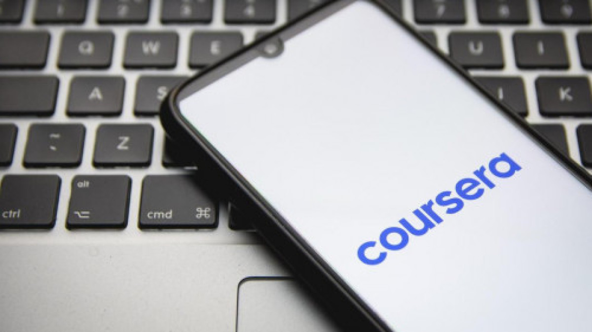 Coursera платформасындағы 50 курс қазақ тіліне аударылды