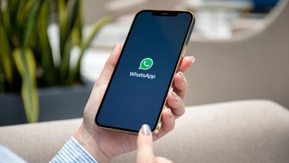 WhatsApp басшысы халықты Telegram-нан бас тартуға шақырды