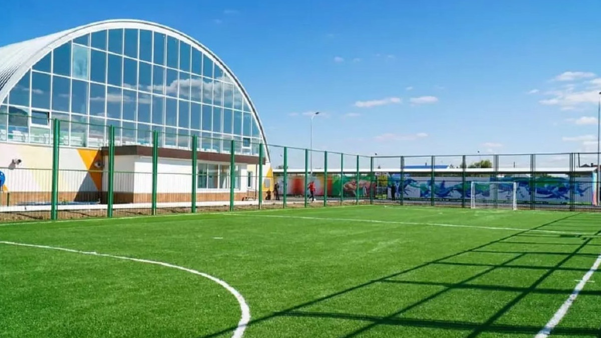Более 100 спортивных объектов построят в Казахстане