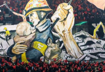 Түркиялық футбол жанкүйерлері  құтқарушыларға алғыс білдірді