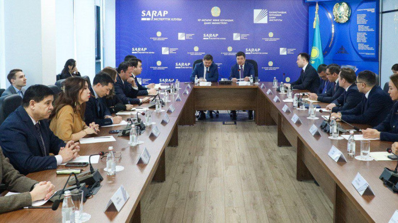  Ақпарат және қоғамдық даму министрлігі 