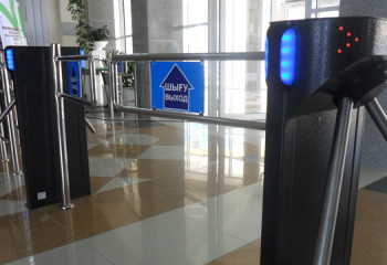 Не было спецохраны и турникета: в Петропавловске и других городах усилят безопасность школ