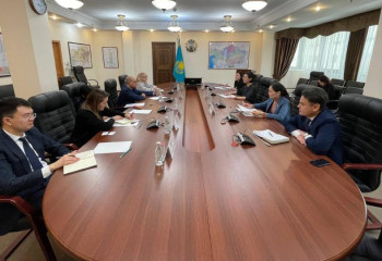 Достижение Казахстаном углеродной нейтральности обсудили в Минэкологии