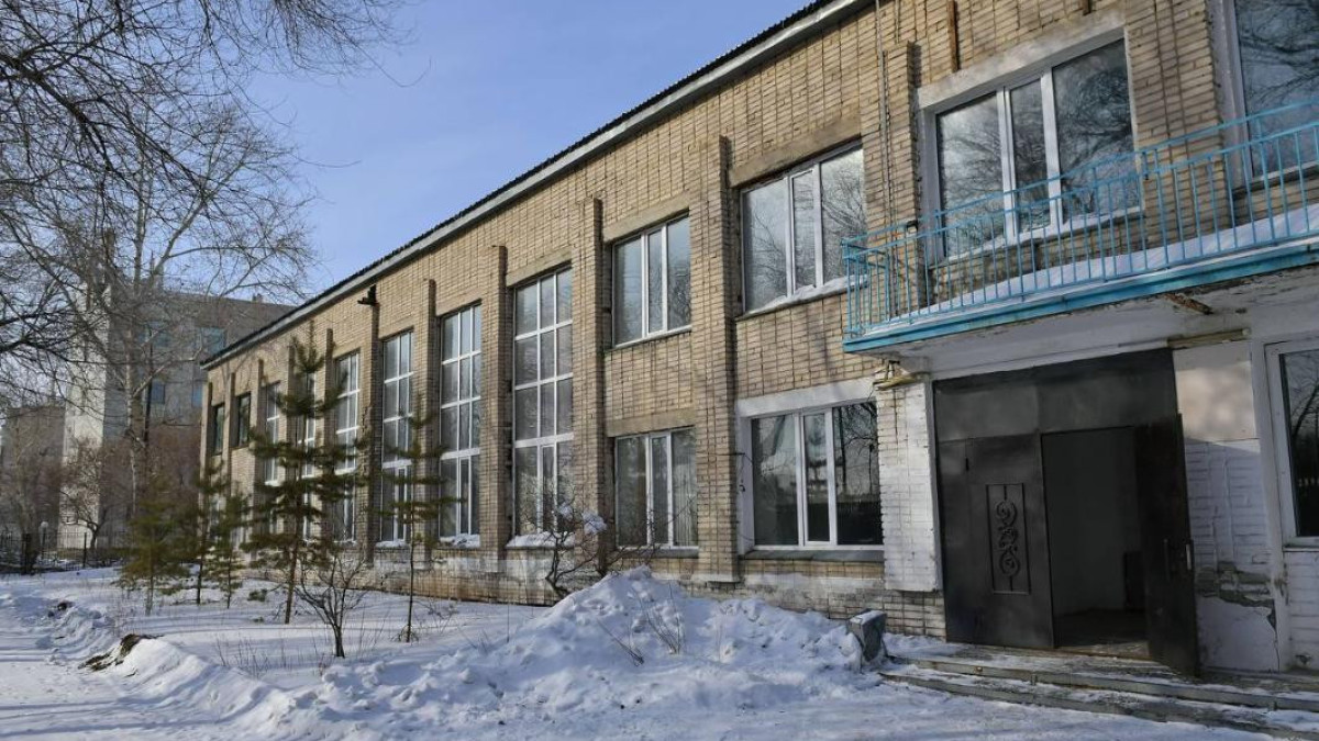 Пустующее 5 лет здание в Павлодаре перестроят в детский центр