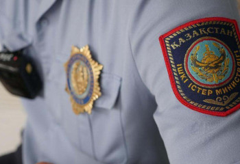 Ақтауда патрульдік полицейлер суицидтің алдын алды