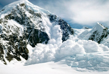 ШҚО-да қар көшкіні қаупіне байланысты жол жабылады