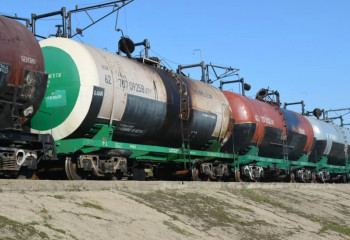 Қазақстан Тәжікстанға 5 мың тонна мазутты гуманитарлық көмек ретінде берді