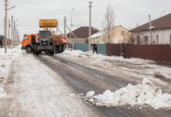 В Атырау ведутся работы по предупреждению подтопления