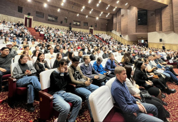 Проблемы регионов Казахстана обсуждают на встречах с населением кандидаты в депутаты