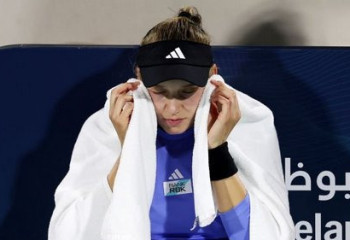 Елена Рыбакина Дубайдағы жарыста жарақат алды