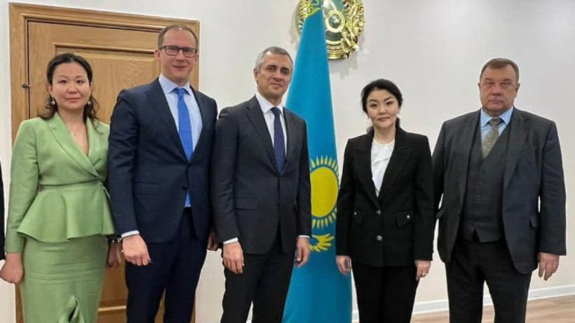  Kazakh Ministry of Health 