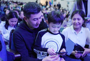 Предвыборные турне по регионам Казахстана совершают кандидаты в депутаты