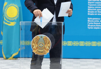 Предстоящие выборы депутатов обсудили в экспертном клубе