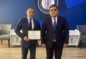 Жолда қалған 70-ке жуық азаматты құтқарған ауыл әкімі марапатталды