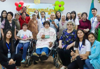 В рамках проекта «Birgemiz: Qamqor» оказана помощь 3 000 одиноким пенсионерам