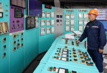 Алихан Смаилов посетил предприятия Жетысуской области