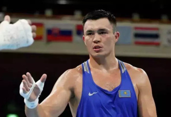Камшыбек Кункабаев снялся с турнира по боксу в Болгарии