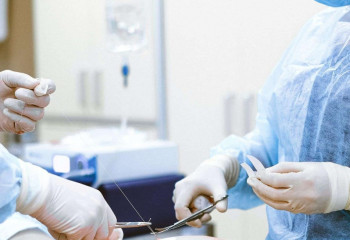 Дәрігерлер жаңа туған нәрестенің бауырынан жарты келілік ісік алды