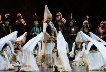 Асхат Оралов побывал на постановке оперы «Абай»