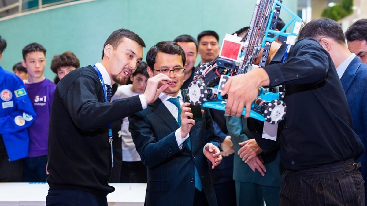 Робототехникадан әлем чемпионатында 50-ге жуық оқушы ел намысын қорғайды