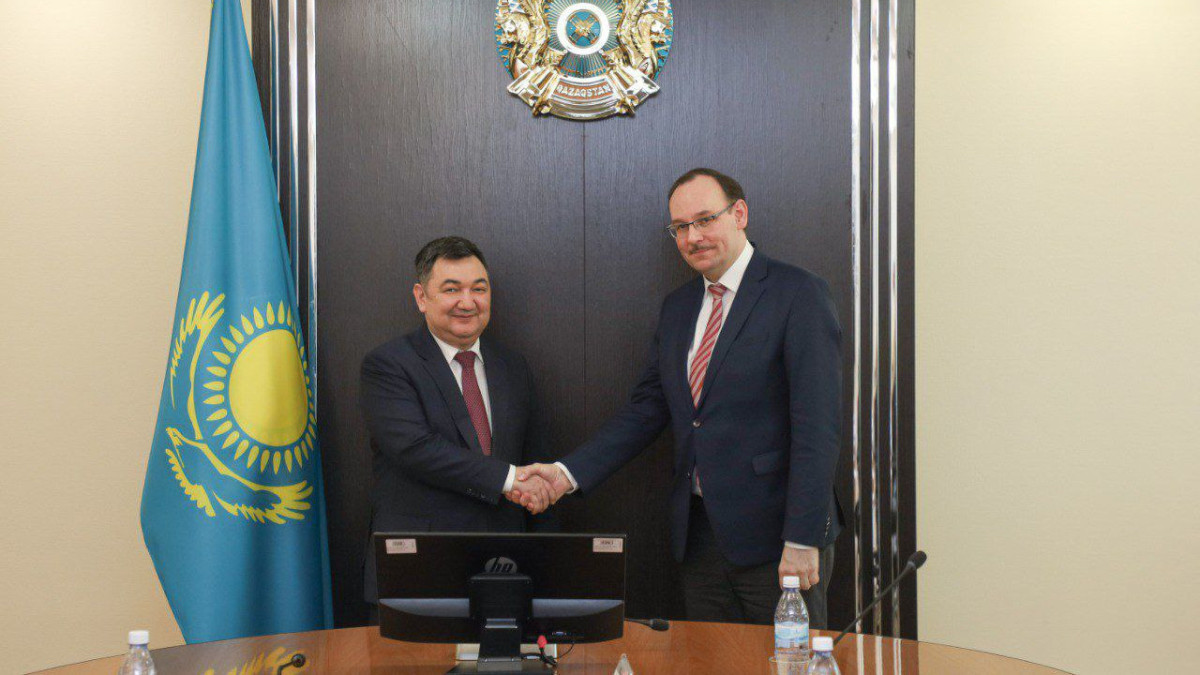 Minister of Information of Kazakhstan meets with Head of OSCE Programme Office in Astana