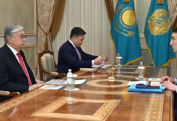 President Tokayev meets with KazMunaiGas Chairman