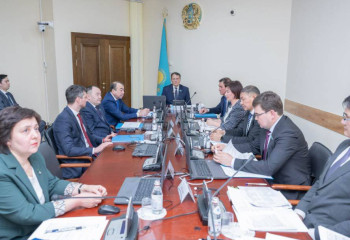 Законопроект о совершенствовании госслужбы рассмотрели в Сенате