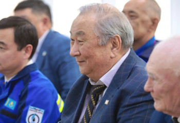 Предвыборная гонка: кандидаты в депутаты встретились с избирателями в регионах