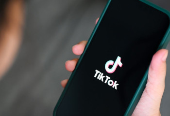 TikTok балалардың желідегі уақытына шектеу қояды
