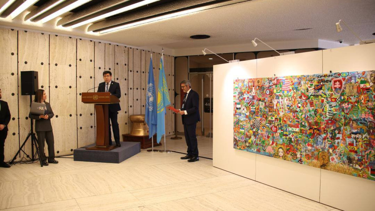 Unique Kazakh art project “World Painting” presented at UN Geneva
