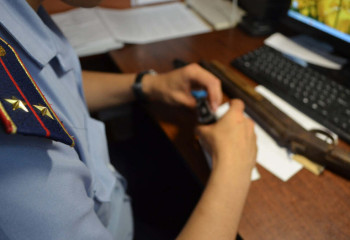 Электрошокеры и пневматические винтовки изымает полиция Алматы