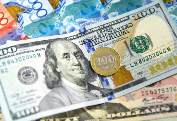 Биржада доллар 430 теңгеден саудалануда