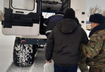 Ақтөбелік құтқарушылар науқасты ауруханаға жеткізуге көмектесті