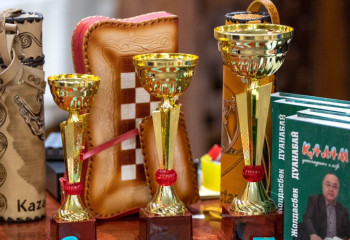 Бильярдтан журналистер арасында Жолдасбек Дуанабай атындағы турнир өтуде