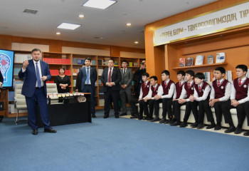 Министр Атыраудағы апаттық деп танылған жатақхана жағдайымен танысты