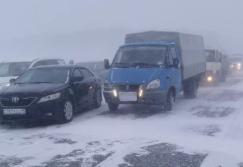 15 участков автодорог закрыты в Казахстане в связи с непогодой